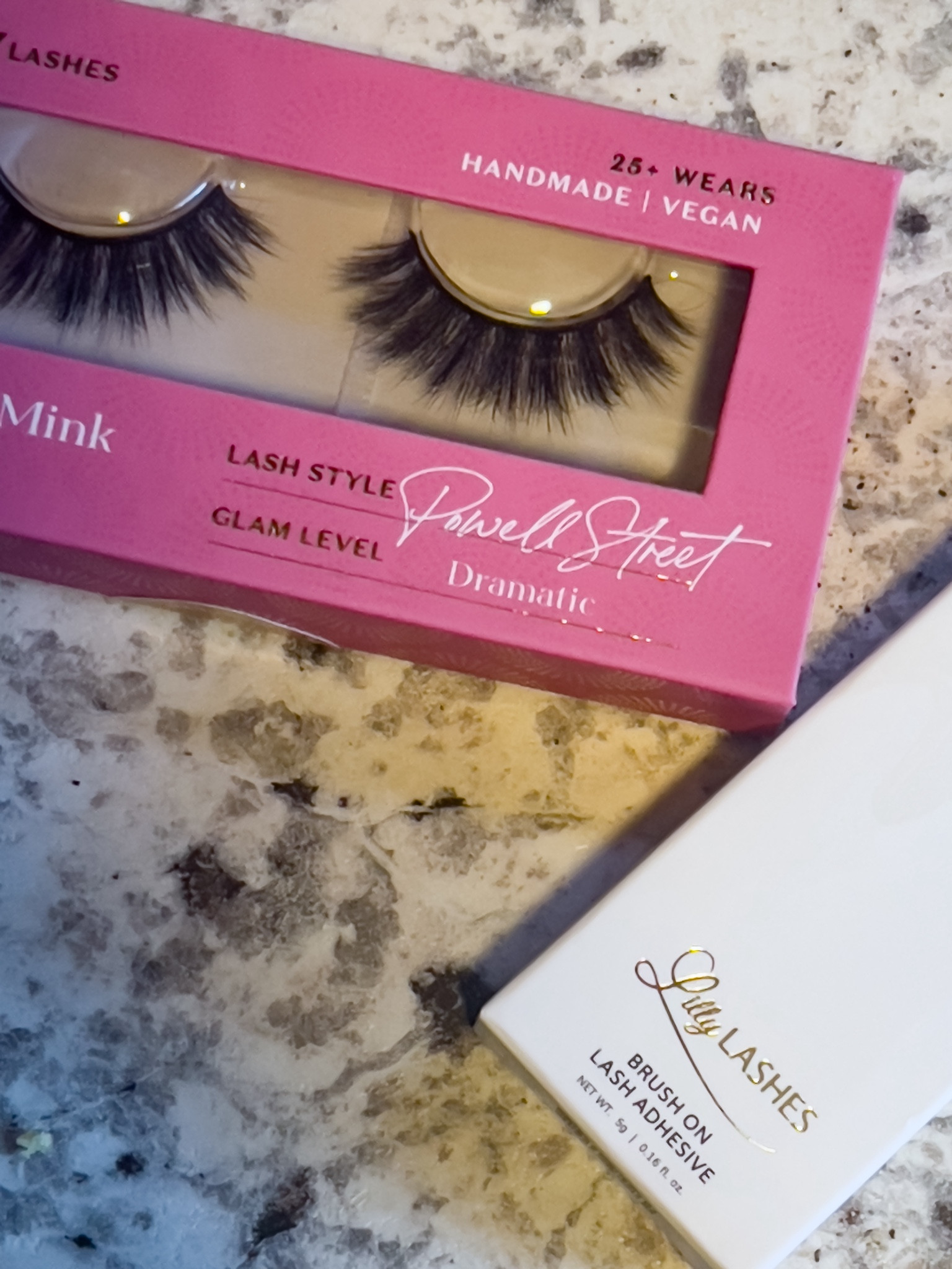 the prettiest lashes 💘

#LTKfindsunder50 #LTKbeauty #LTKU