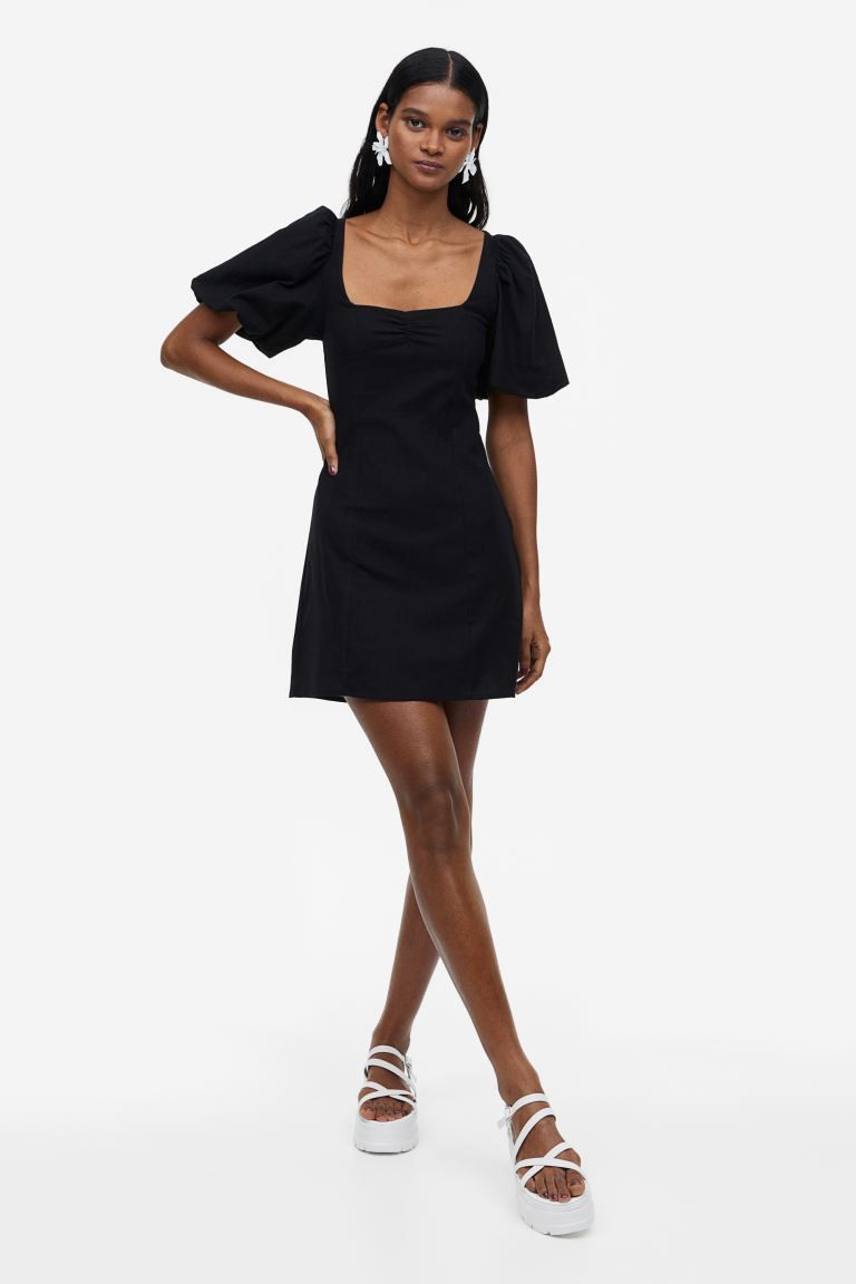 Puff-sleeved dress | H&M (UK, MY, IN, SG, PH, TW, HK)