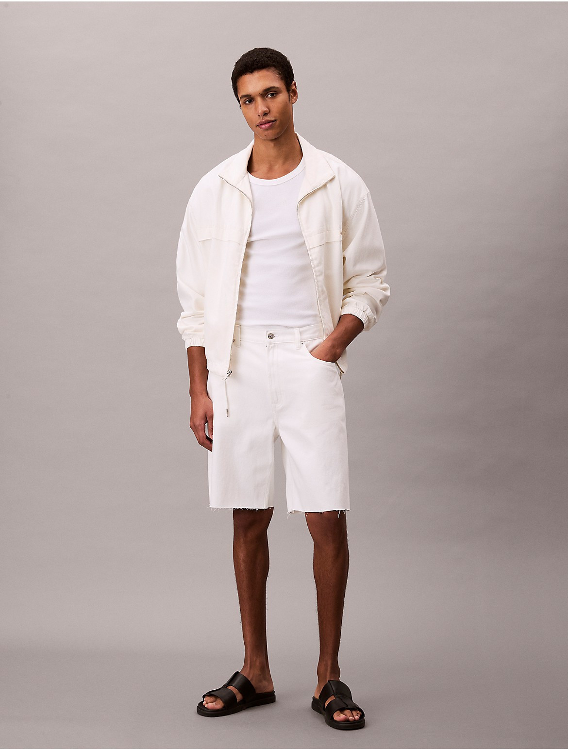Calvin Klein Men's 90s Denim Short - White - 32 | Calvin Klein (US)