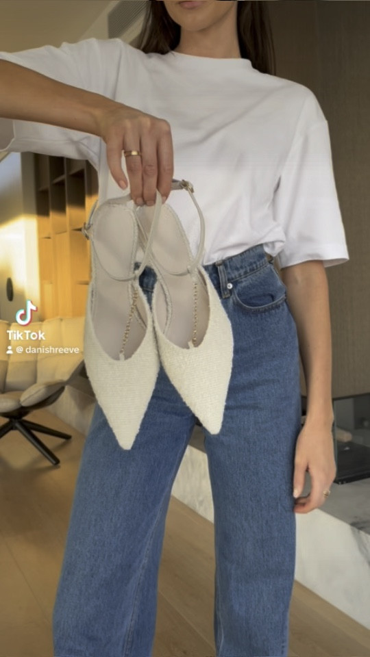 Girls lunching outfit! denim: Valentina by Henne, oversized white tee by Uniqlo, blazer by Camilla and Marc and my favourite new boucle heels. 

#LTKaustralia #LTKspring #LTKstyletip
