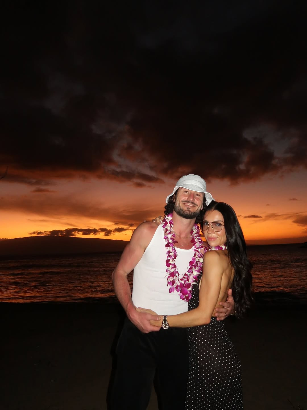 Hawaii pt. 1 🌺✨🏝️♥️🎄 

 #LTKHoliday #LTKgrwm #LTKootd