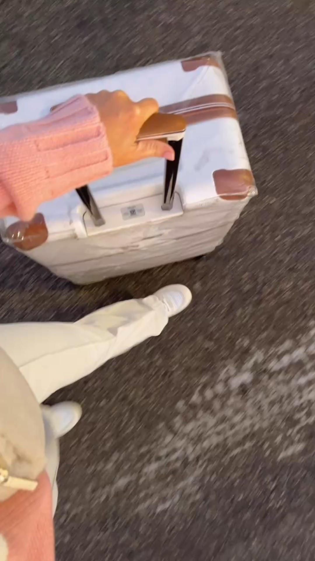 I never travel without this suitcase cover, it’s kept my white suitcase looking white 👏🏻

#LTKSeasonal #LTKTravel #LTKFindsUnder50