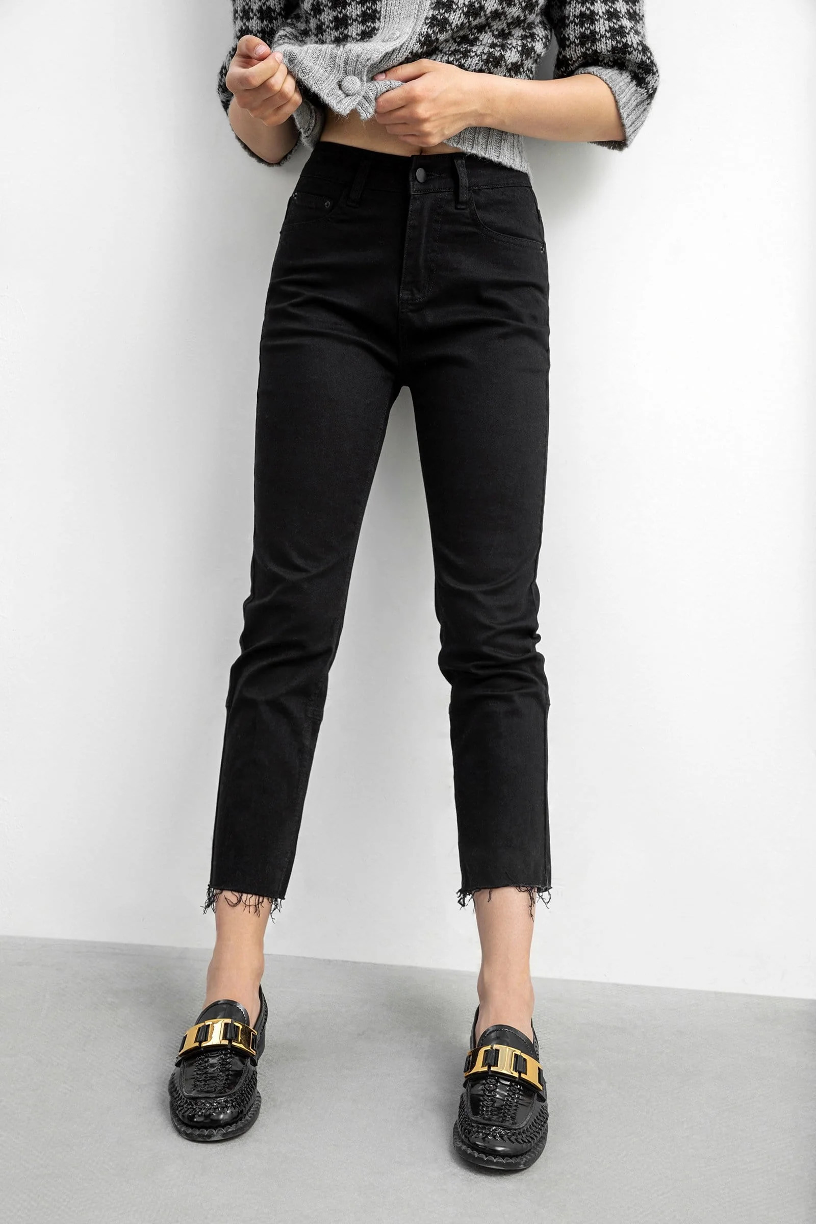 Night Out Ankle Jeans | J.ING