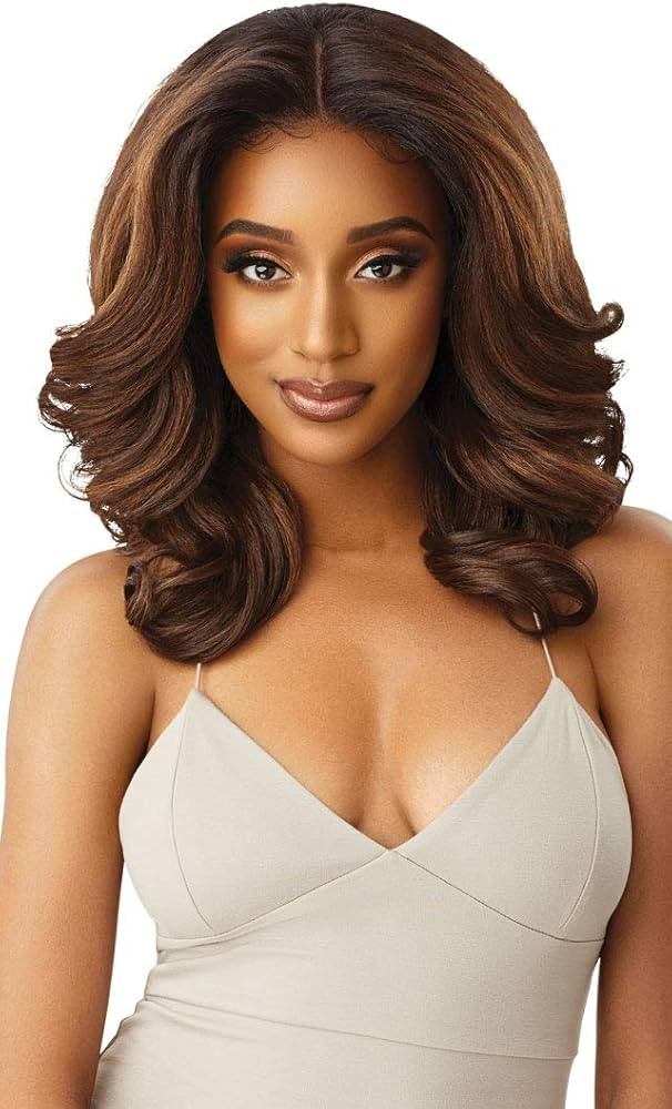Outre LACEFRONT PERFECT HAIR LINE Glamorous Wavy Fully Hand-Tied 13”x 6” Frontal HD Baby Hair... | Amazon (US)