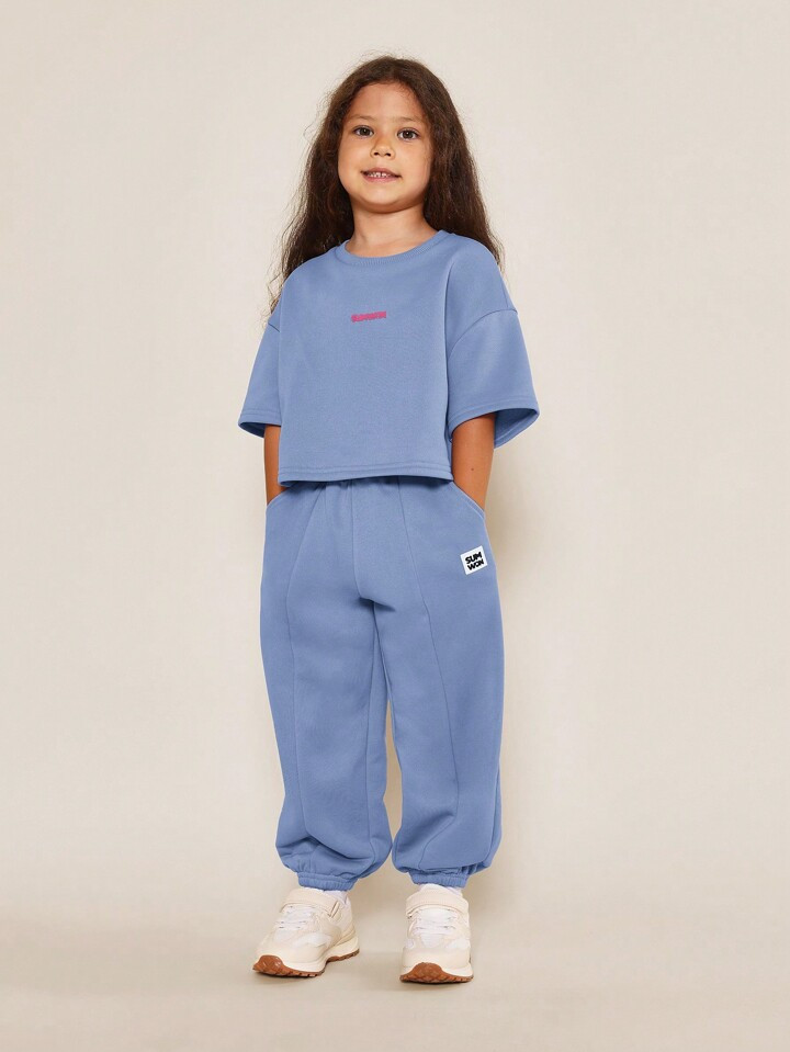 SUMWON Young Girls Everyday Play Boxy T-Shirt And Jogger 2 Piece Set With Graphic Print | SHEIN