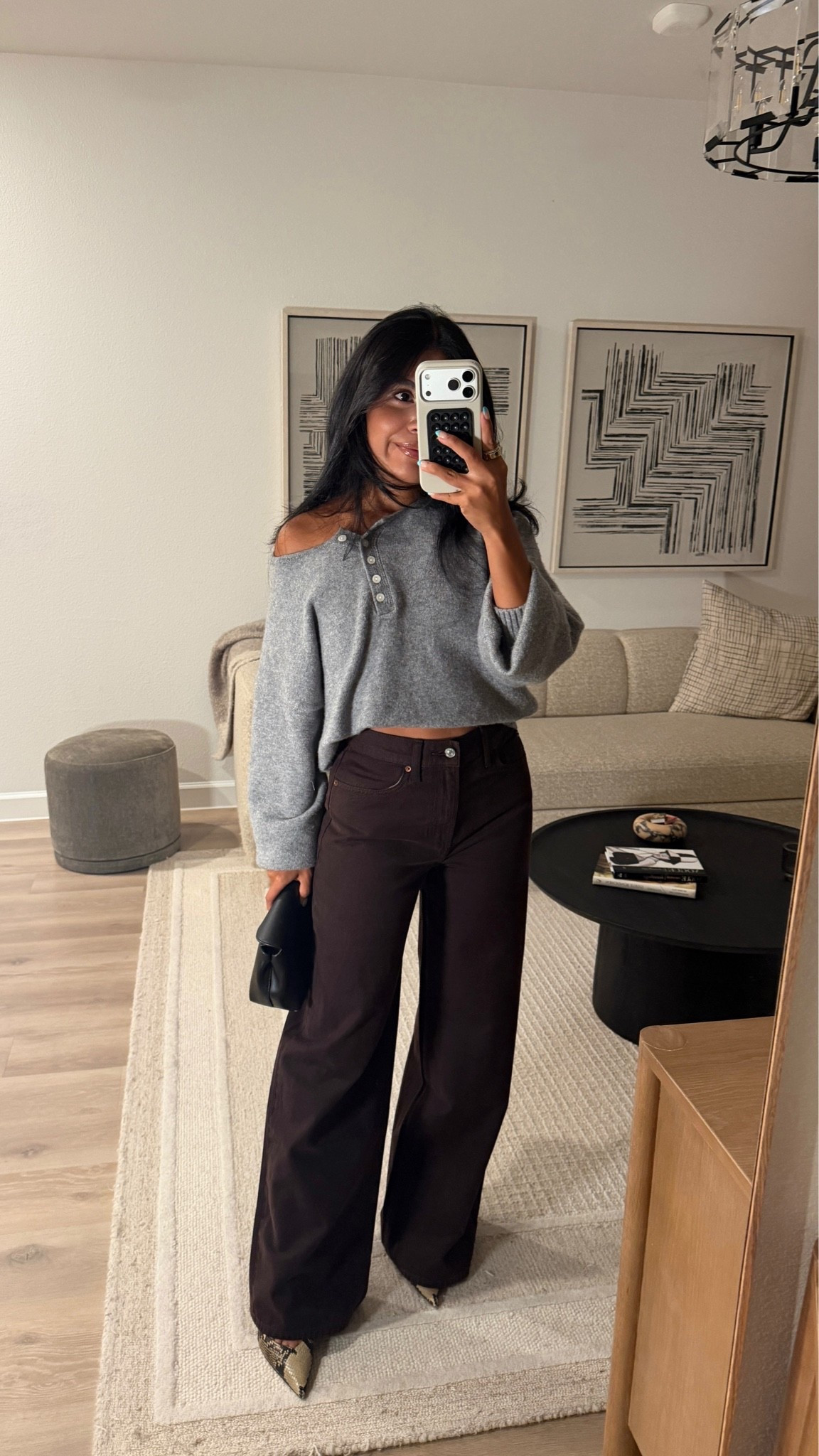 Size 26 jeans + XS sweater!