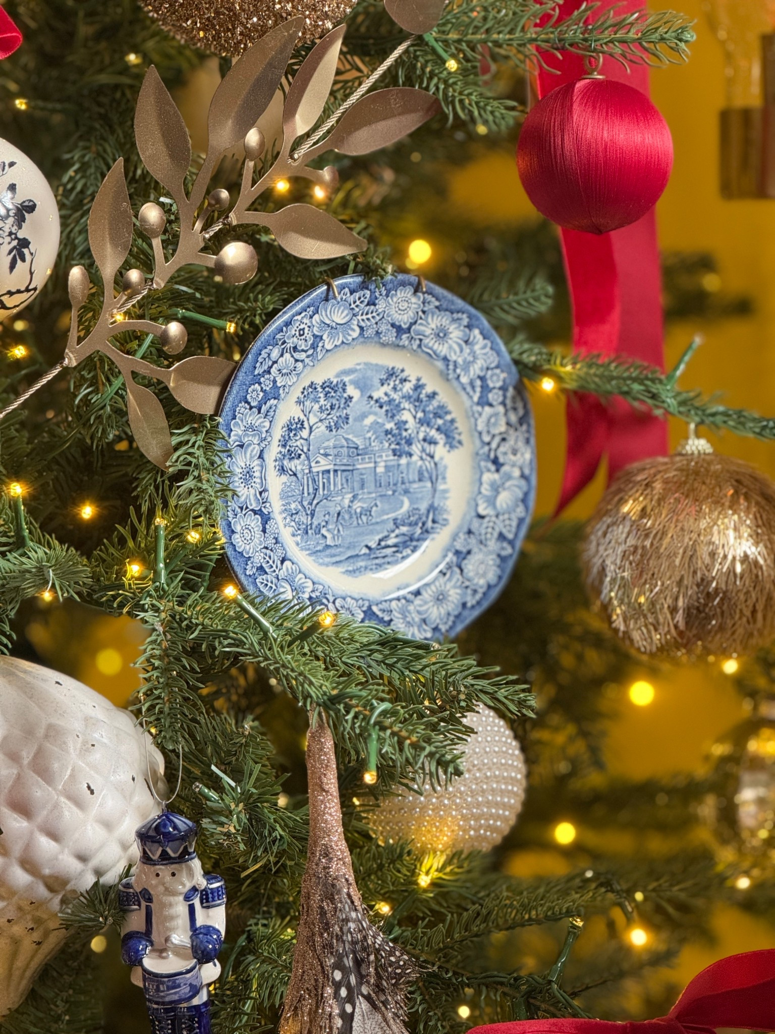 EASY DIY PLATE ORNAMENTS!

Literally so easy anyone can do this, the key is the plate hooks you use. Mine have a very prominent triangle hook so looping and securing the floral wire is a cinch!

You could do this with any china or even add ribbon to hang, the beauty of this is it’s so customizable. 

#LTKHoliday #LTKFindsUnder50 #LTKHome