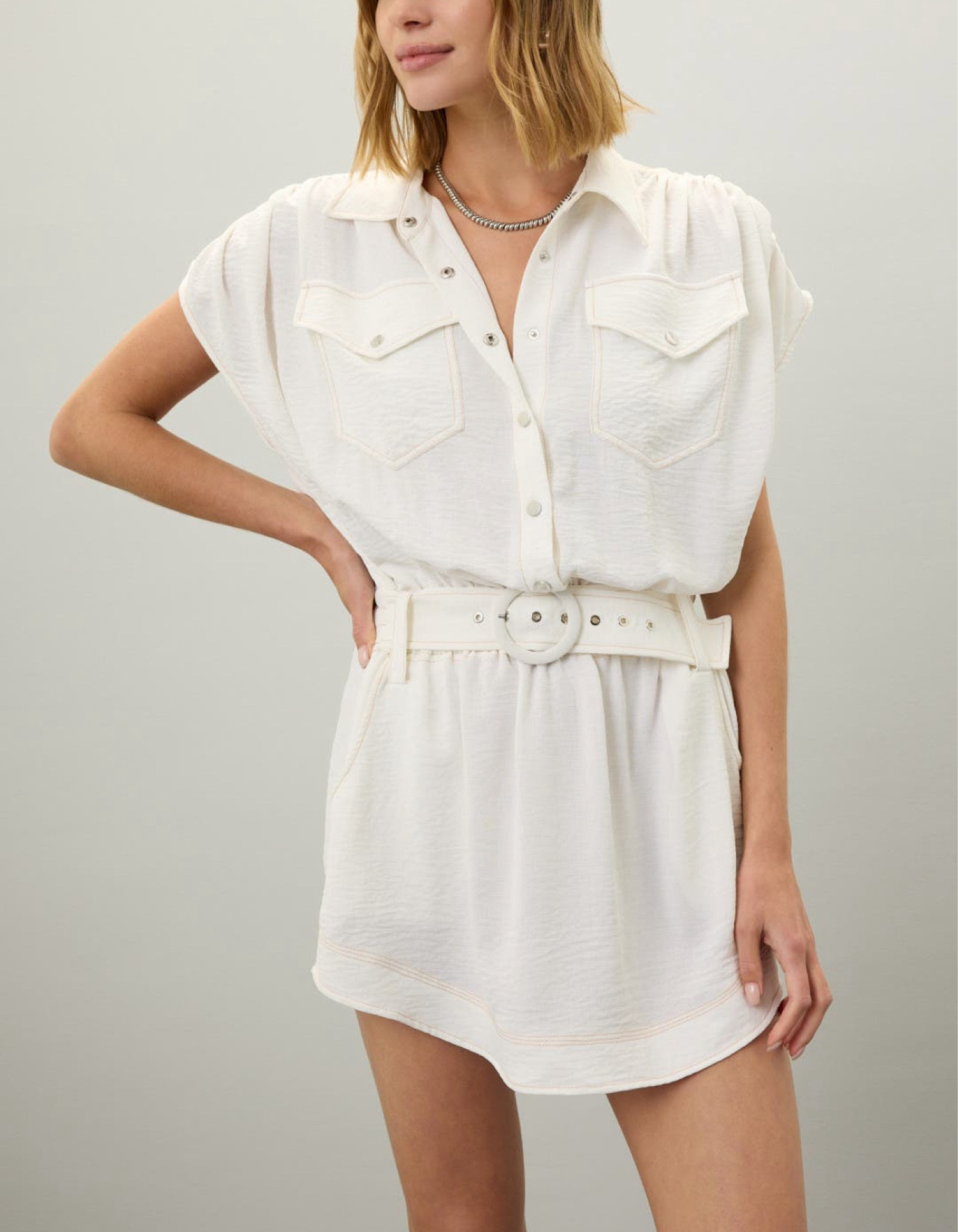 Linen, comfy #whitedress 
Perfect transition item into fall! 

#LTKTravel #LTKFallSale #LTKStyleTip