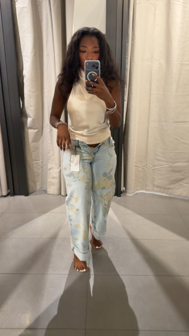 In love with these pants so much 🤍I needed a size 6 and they don’t have them in the store @Zara

#LTKootd #LTKstorytime #LTKMidsize