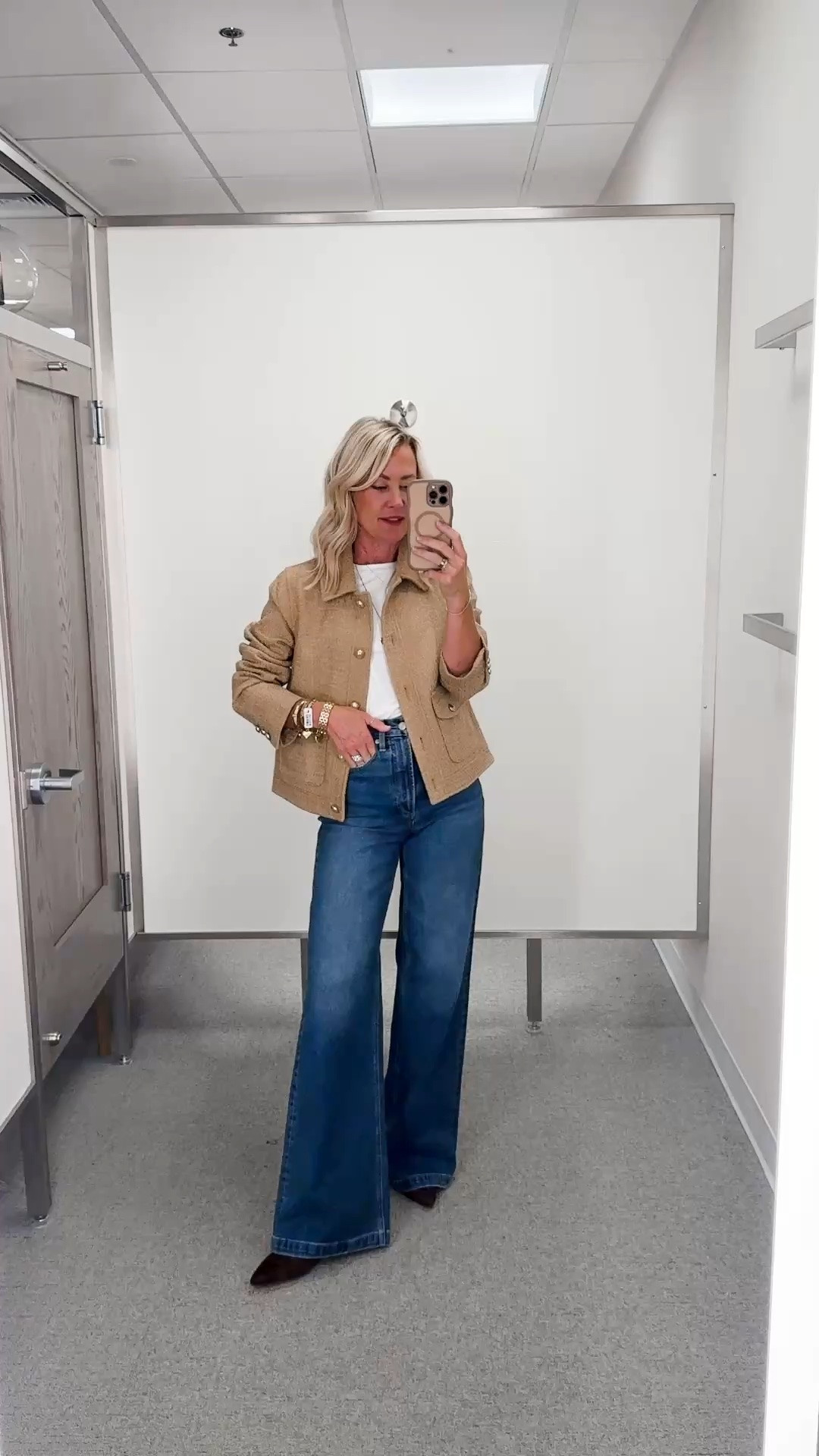 NSale top find! This tweed jacket is so gorgeous and a closet staple you’ll wear for years to come. The jeans also give you legs for days.

Jacket: xs
Tee: small
Jeans: 25

#LTKOver40 #LTKSaleAlert