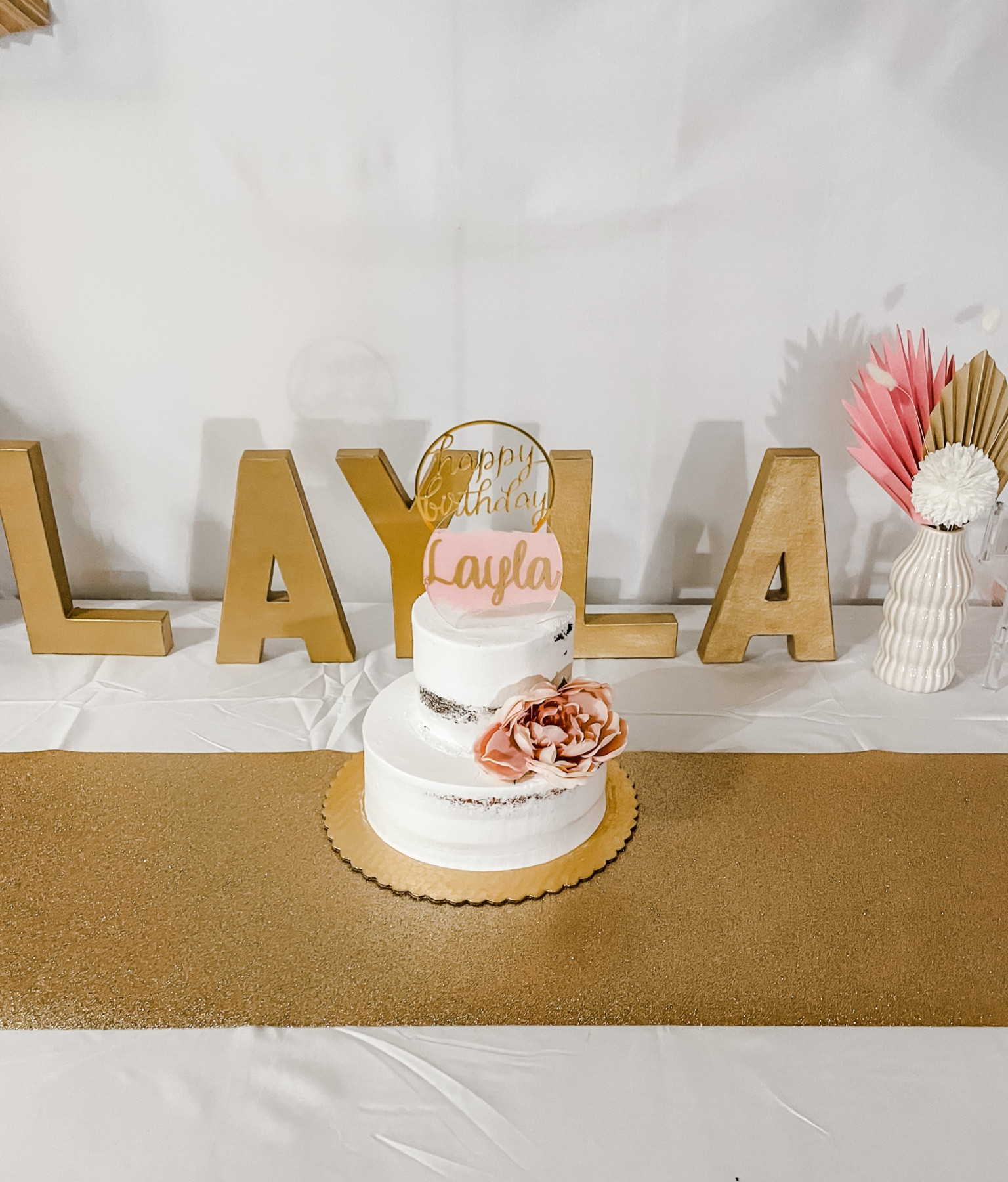 Sometimes I like to keep it simple and just order a  plain, naked cake and I decorate it myself with artificial flowers and cute cake toppers✨🎂

#LTKbaby #LTKkids #LTKfamily