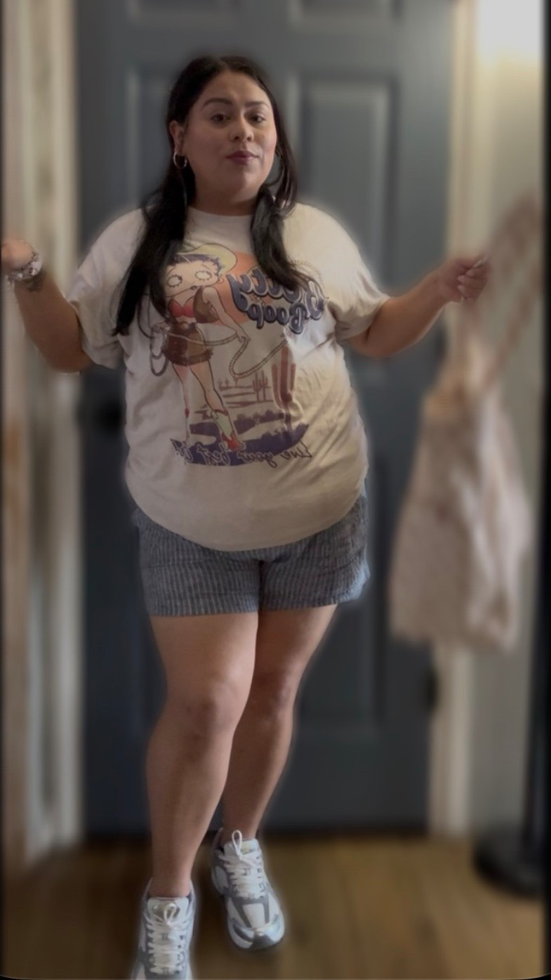 Ootd 

#LTKmomlife #LTKPlusSize #LTKootd