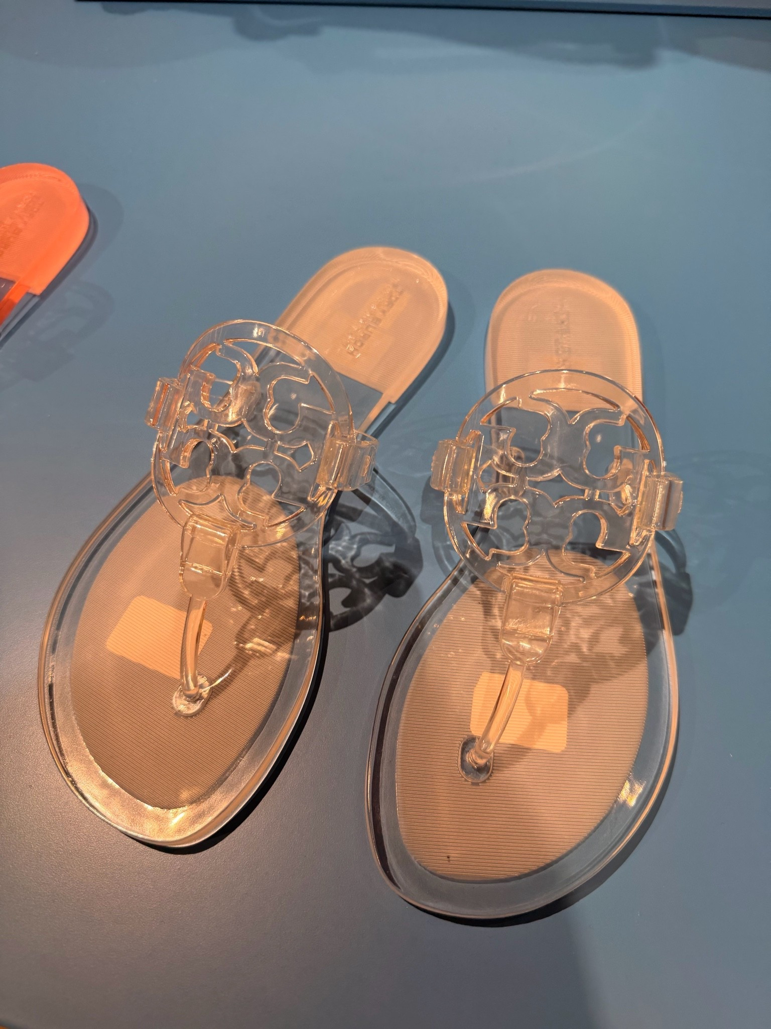 Jelly sandals are super trendy right now and Tory Burch has the cutest colors 🩵🩷🤍🙌🏼☀️

#LTKSeasonal