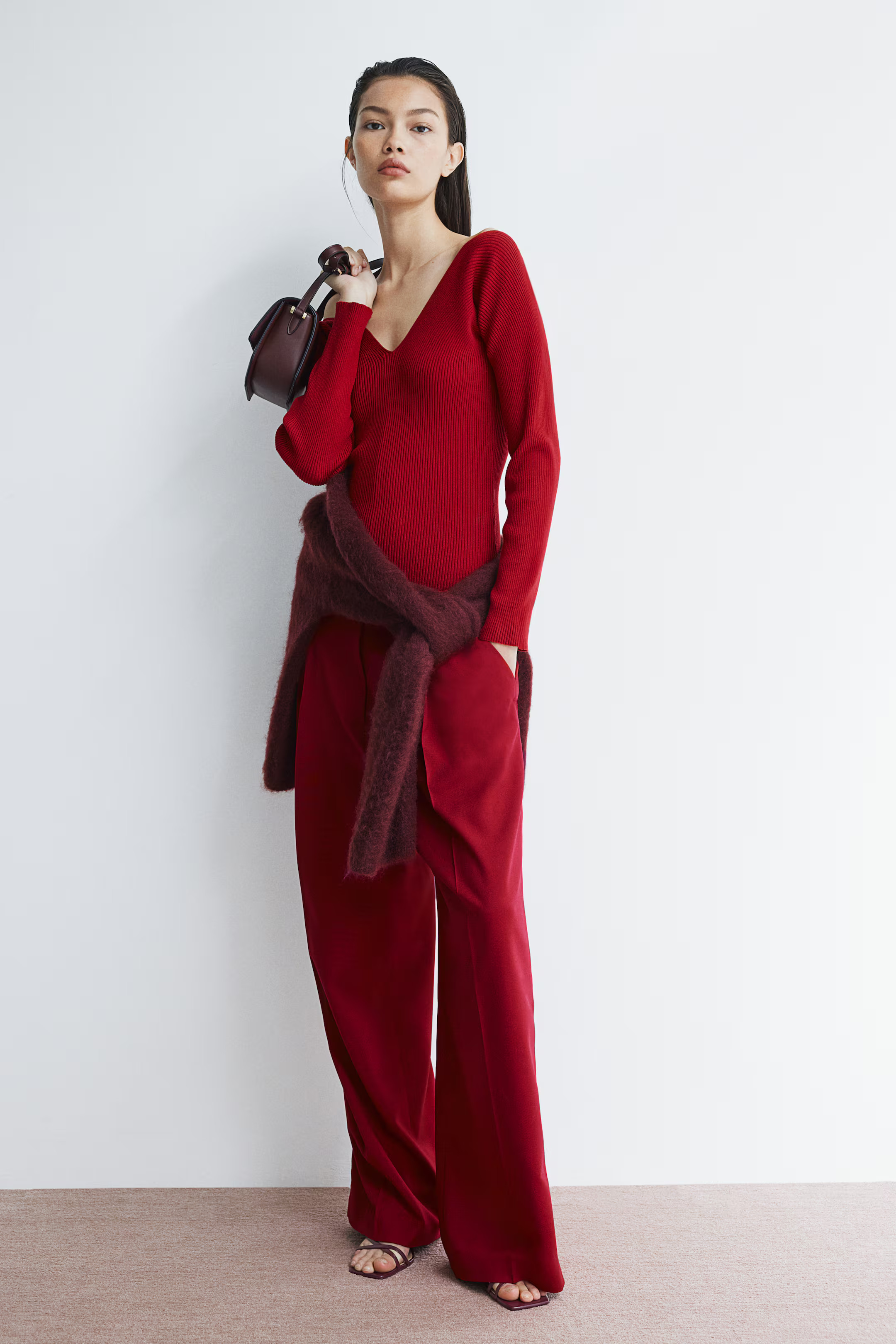 Crease-leg trousers - Dark red - Ladies | H&M GB | H&M (UK, MY, IN, SG, PH, TW, HK)