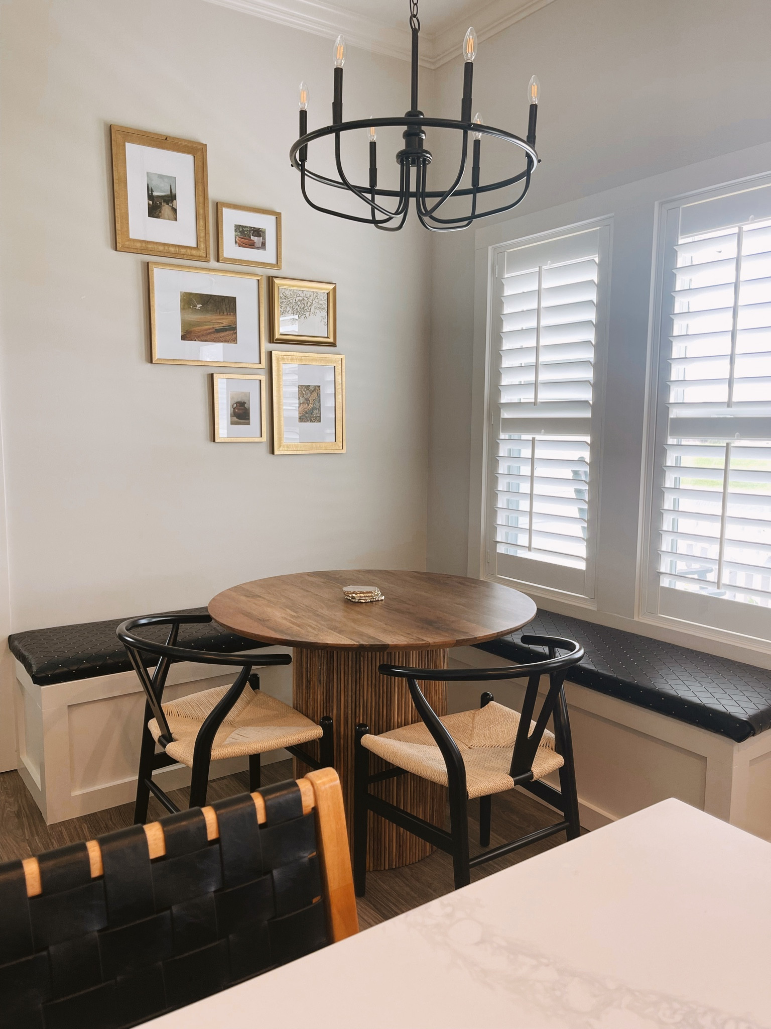 Kitchen Nook Sources 🖤

#LTKhome