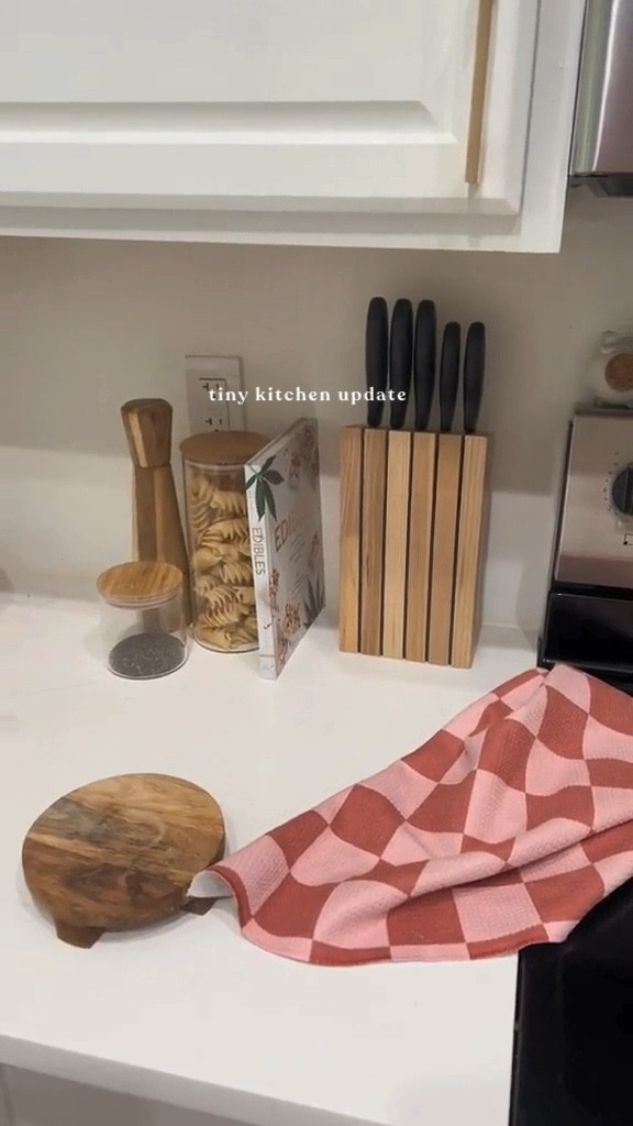 Knife holder from Nordstrom rack & im obsessed 

#LTKhome