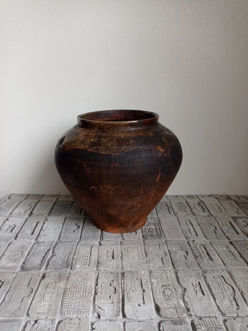 Vintage large black clay vase, Rustic clay vessel, Large clay pot, Wabi Sabi vessel, Rustic decor | Etsy (US)