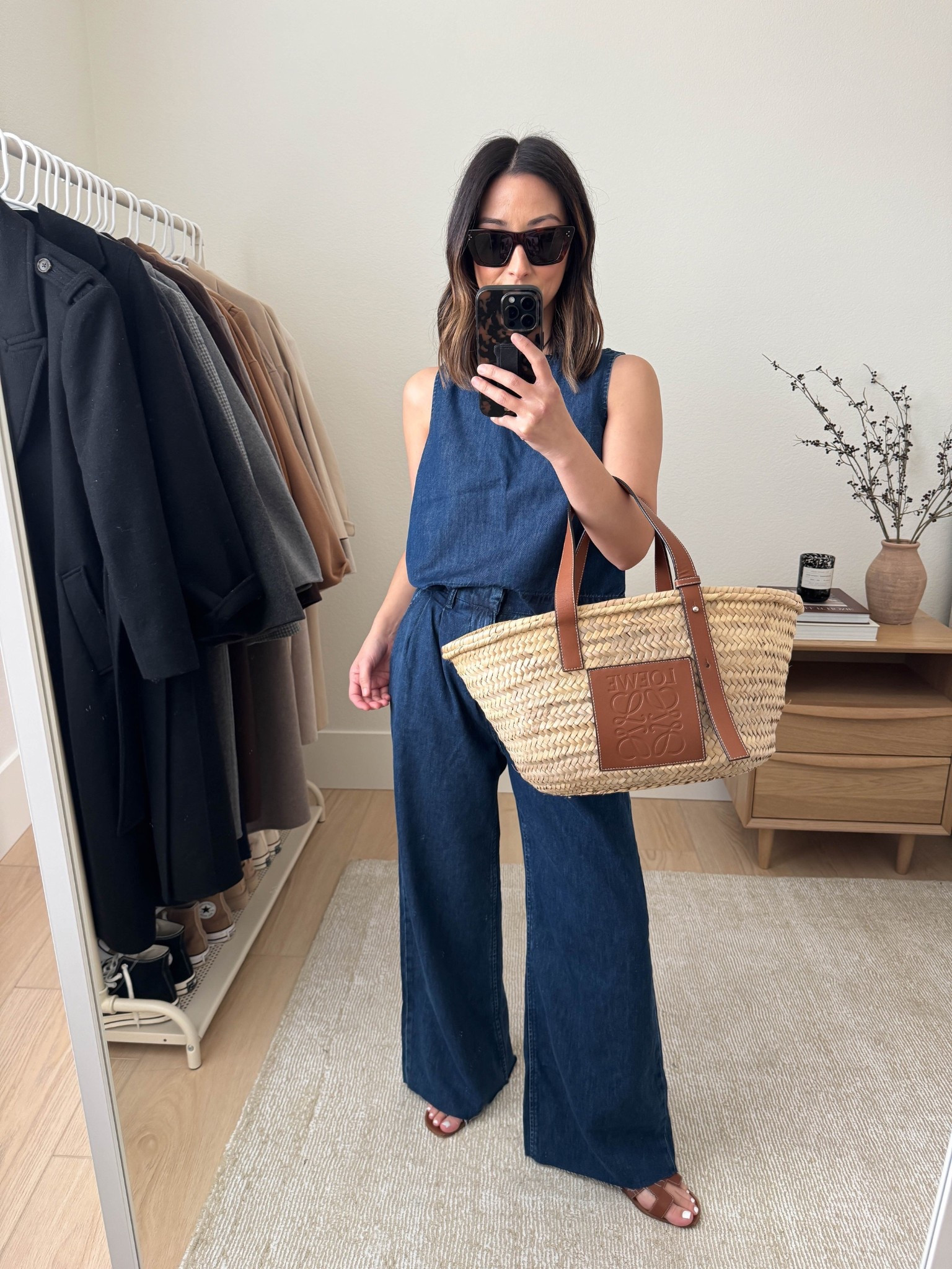 How to style wide legged full length jeans as a 5ft petite. 

Gap denim shell xs. Could wear the petite xs
Gap trouser jeans 25, cut hems. 
Hermes Oran sandals 35
Loewe tote medium
Celine sunglasses

Spring fashion, petite style, jeans 

#LTKItBag #LTKPetite #LTKStyleTip
