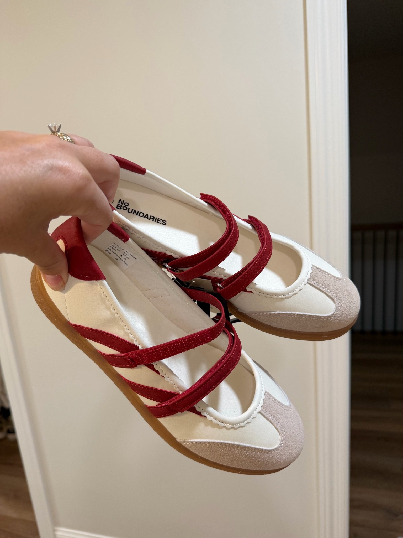 An easy way to stay trendy but stay under budget!

#LTKmomlife #LTKgrwm #LTKootd