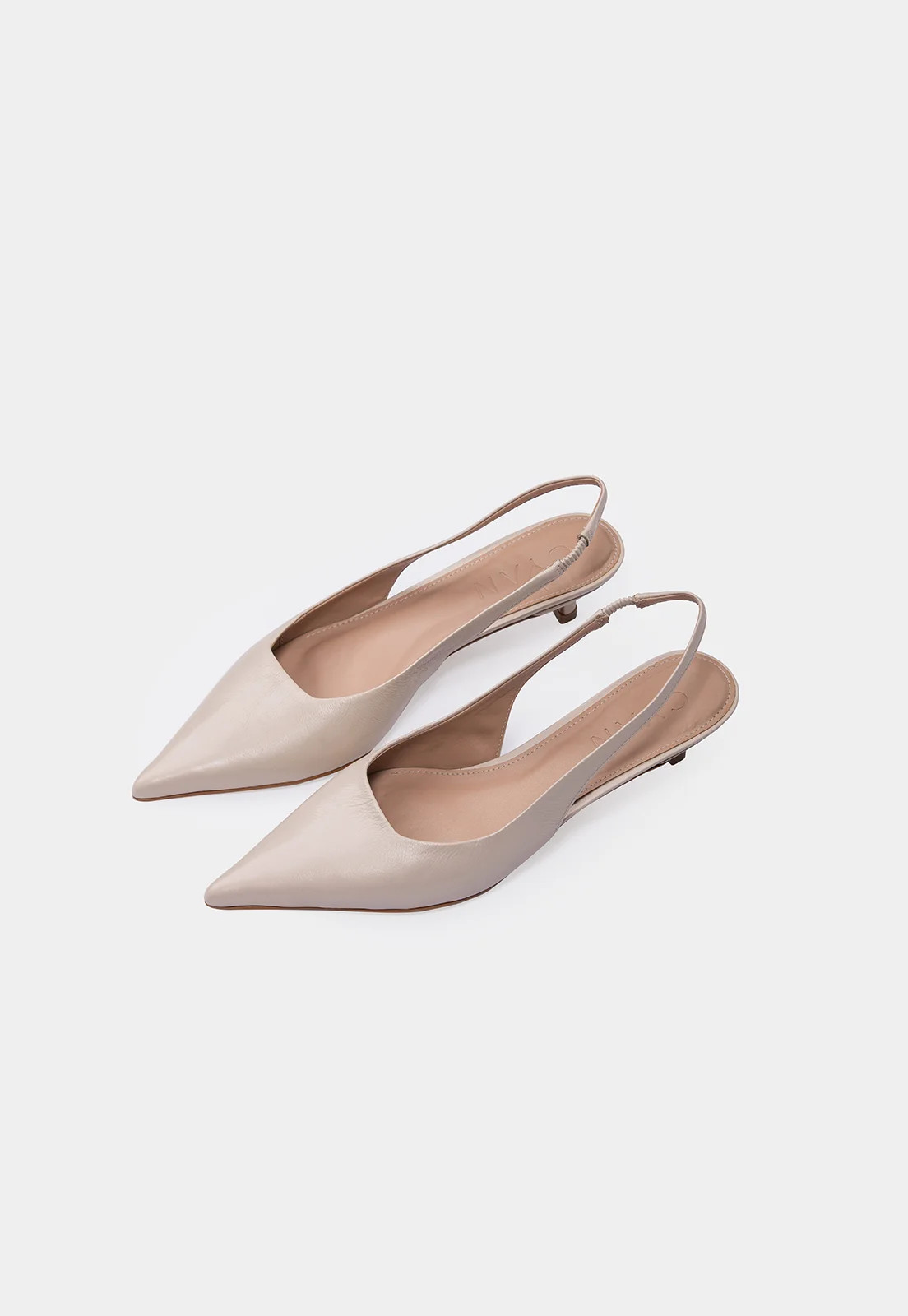 Scarpin Slingback Couro Off White Salto Fino Bege | Renner (BR)