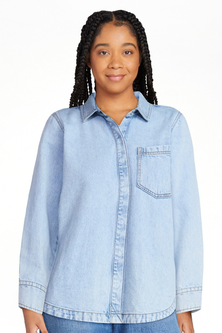 Free Assembly Women's Button Up Denim Shirt with Long Sleeves, Sizes XS-XXL | Walmart (US)