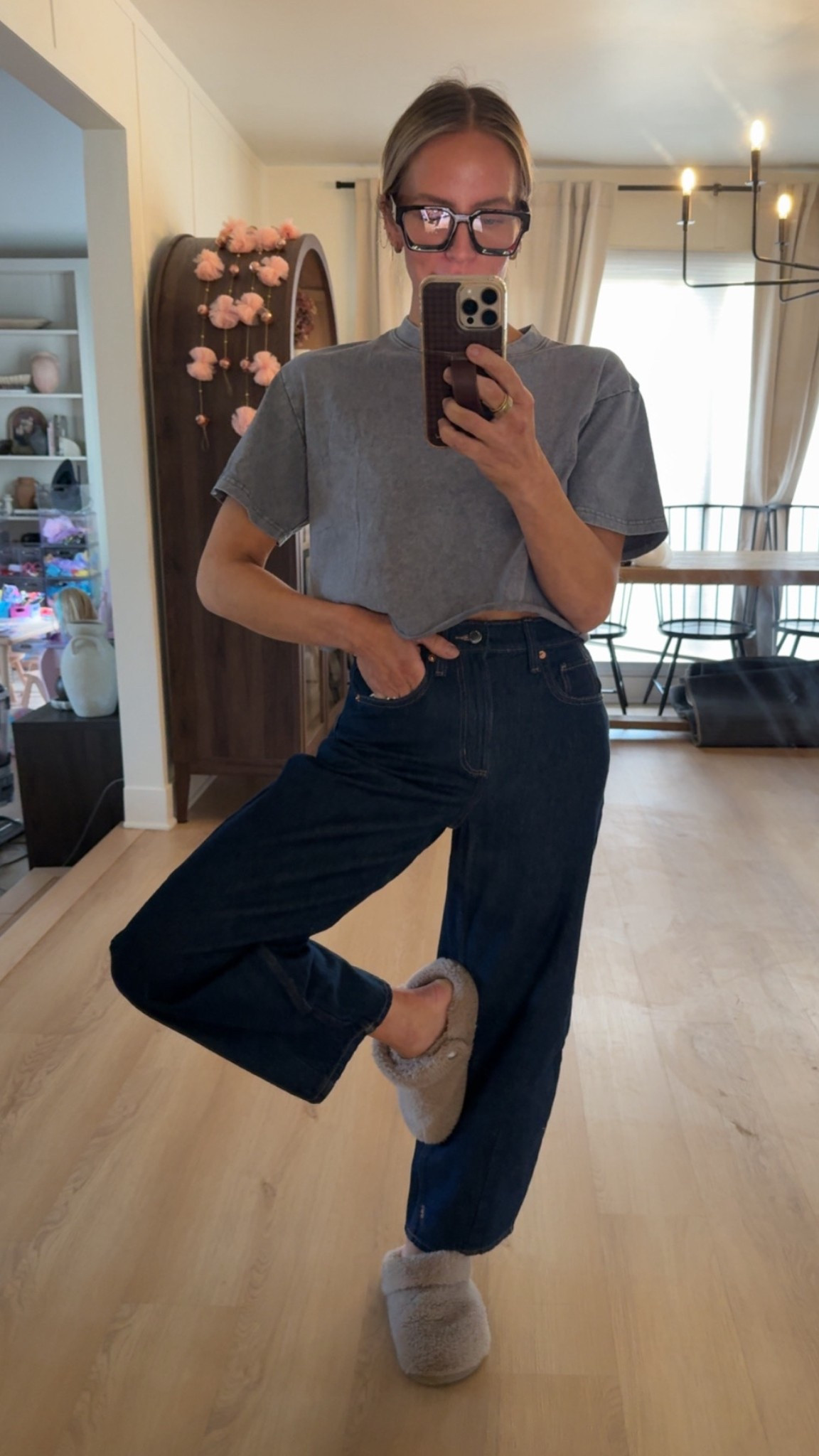 @target did it again with these dark wash barrel jeans! 

Jeans: 2
Tee: small 