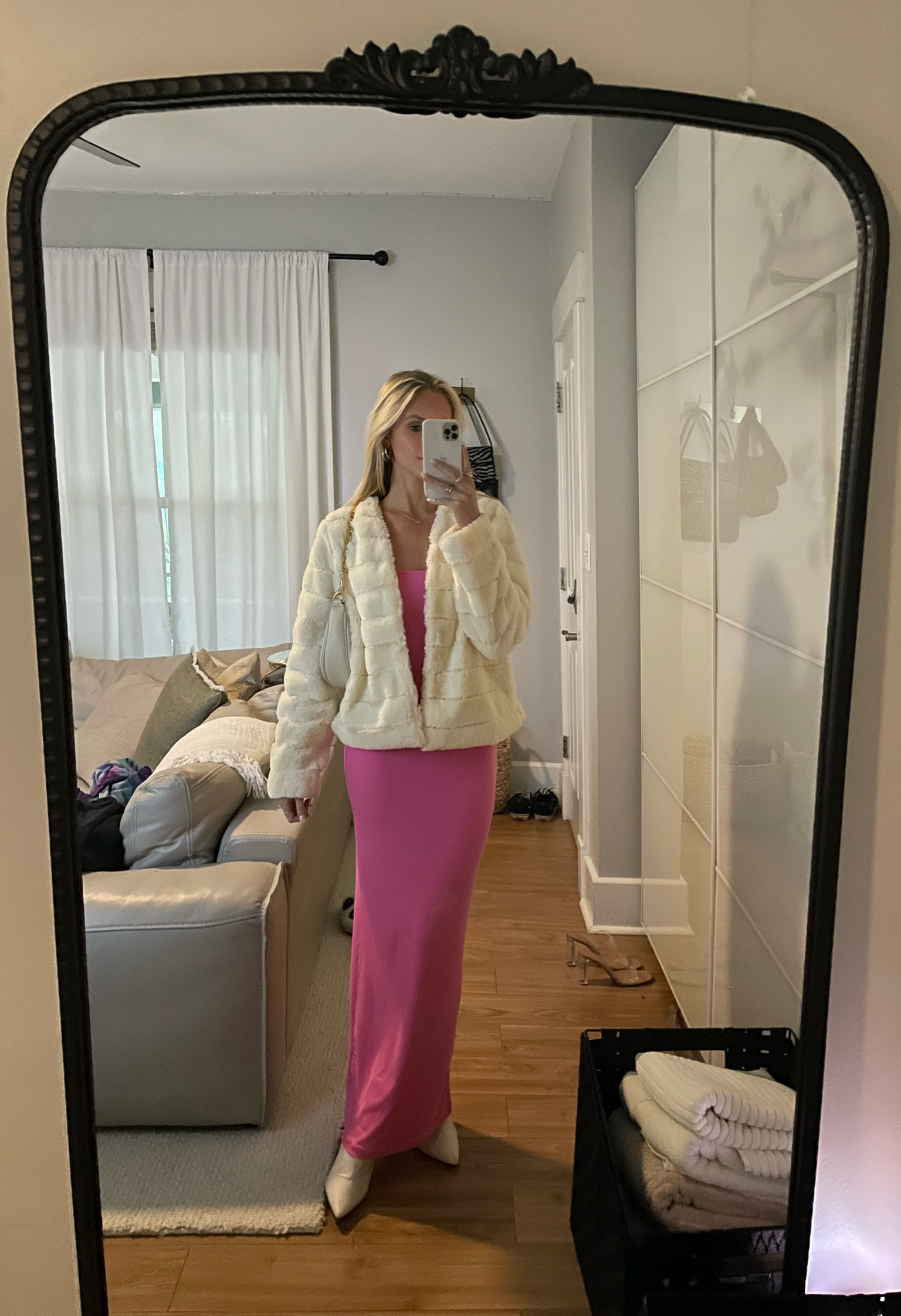 🎀💐🕊️💕🤍🥂

#LTKSeasonal #LTKsalealert #LTKstyletip