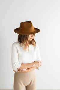 Zephyr Rancher  - Cinnamon | Gigi Pip