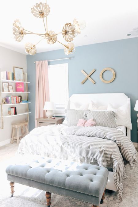 Pretty and Fun Teen Bedroom Idea! My daughter’s pre-teen room is one of my favorites! Shop the source below!

Pottery Barn Teens rooms
Pottery Barn Kids
Teen room girls 
Girls teen room 
Kid rooms 
Blue wall 


#LTKhome #LTKkids