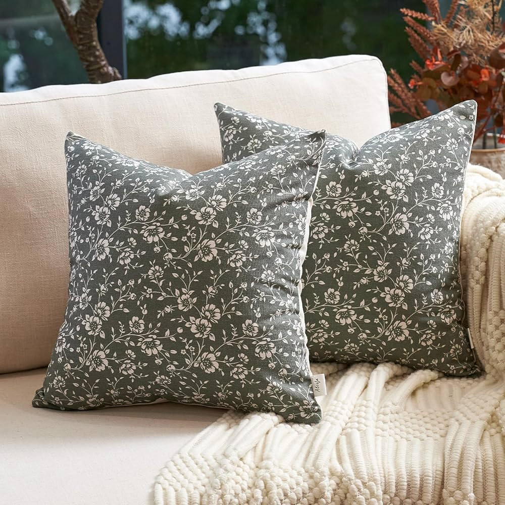 Alerfa Set of 2 Floral Pillow Covers 18x18, Vintage Block Print Throw Pillow Covers Decorative Fa... | Amazon (US)