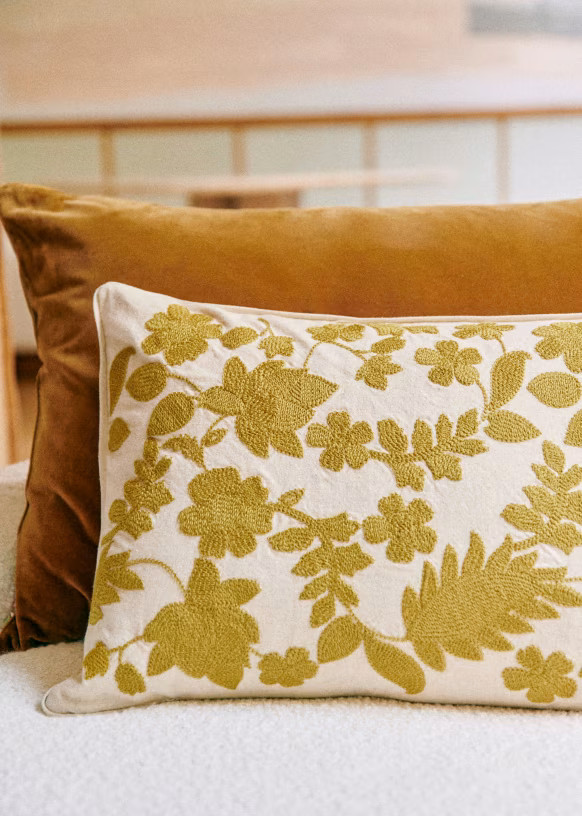 Embroidery Cushion - Large Model | Sezane Paris
