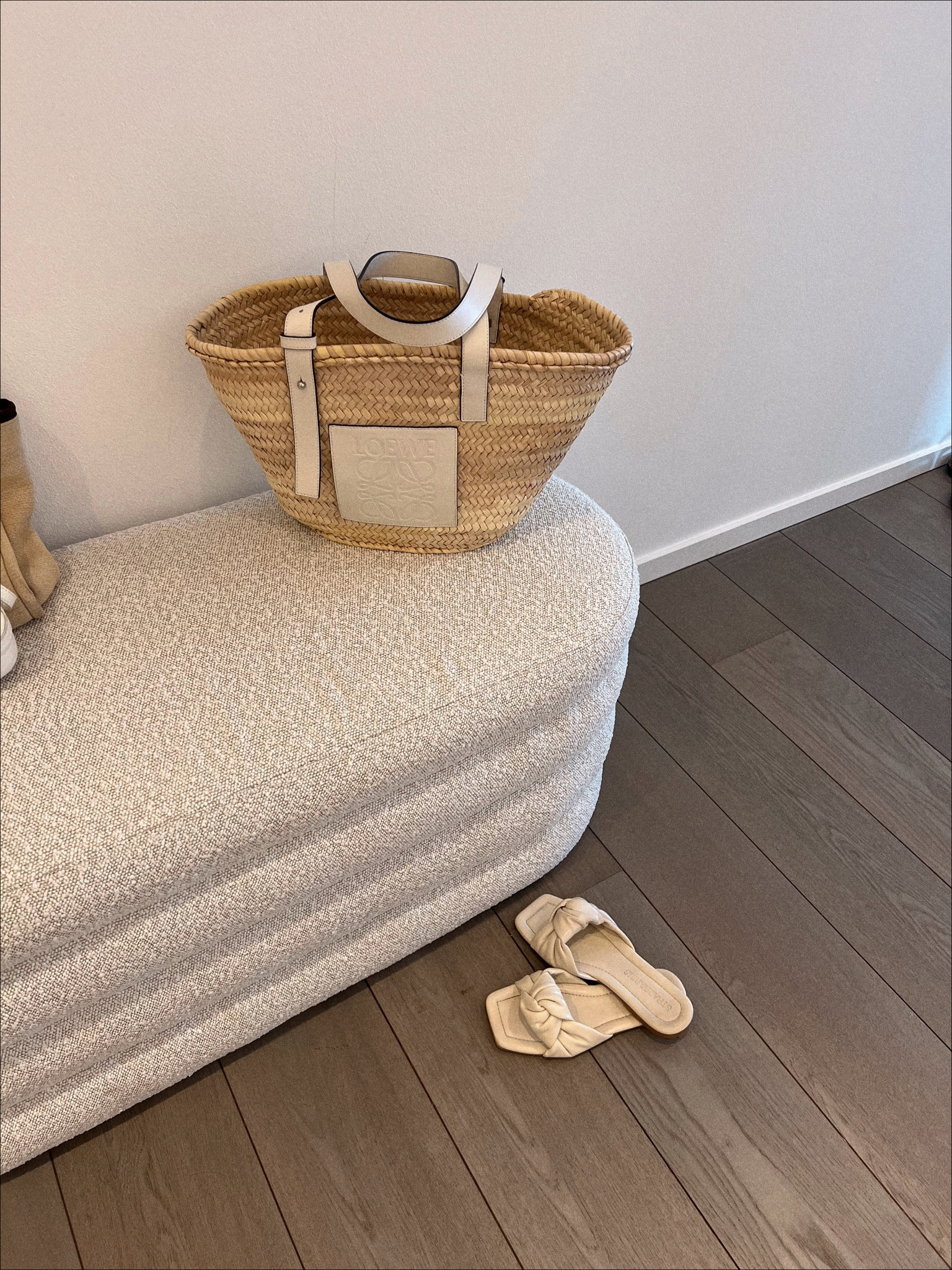 Beige 🫶🏻

#LTKstyletip #LTKeurope #LTKhome