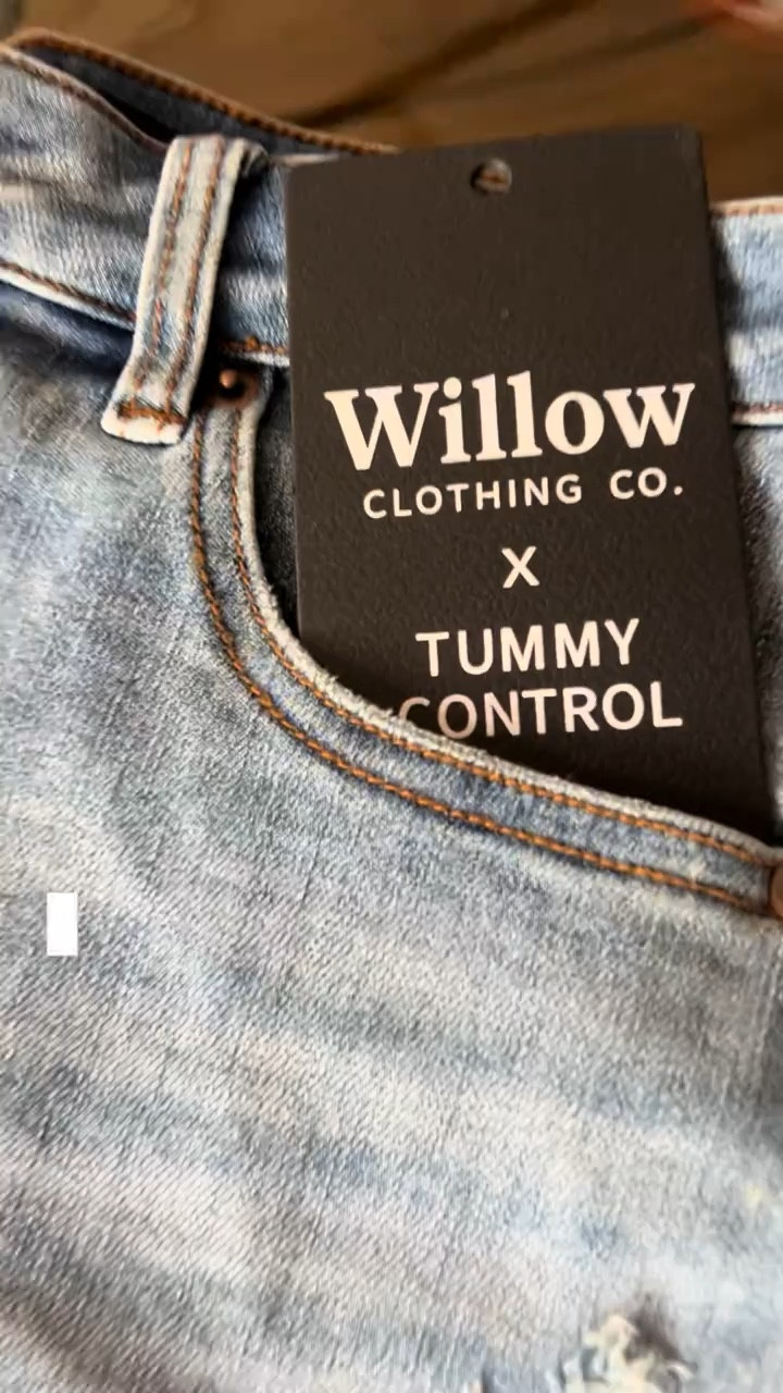 Curvy girls, summer OOTD done right ☀️ Tummy control, comfy, and perfect for every adventure! Use my code JessieHeatherly for 20% off 💛 #OnTheGo #OOTD

#LTKOver40 #LTKMidsize #LTKmomlife