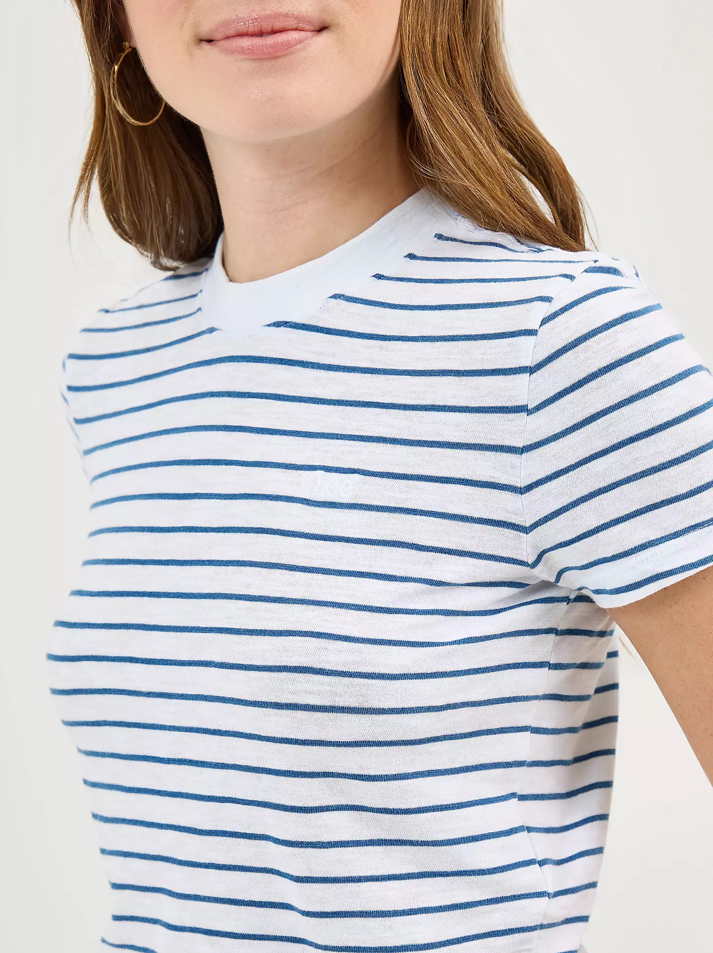 Women's Fitted Crop Logo Tee | Lee Jeans