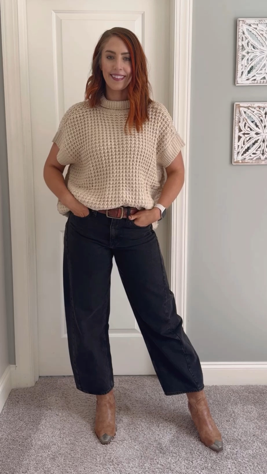 Cute black barrel Jean outfit for Thanksgiving in warmer areas with this cute waffle sweater top!

I’m 5’ 10” tall
Abercrombie Barrel jeans - size 29 Long
Amazon Top - Medium
Booties - Size 11

#LTKStyleTip #LTKMidsize #LTKHoliday