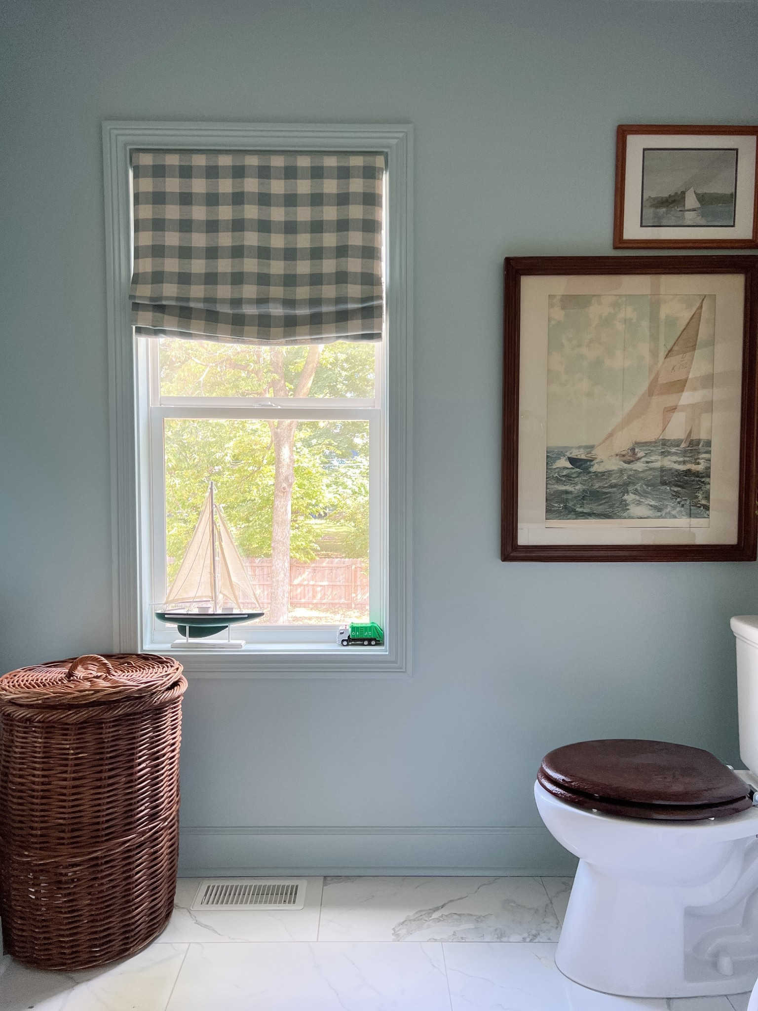 Nautical guest bathroom 

#LTKHome