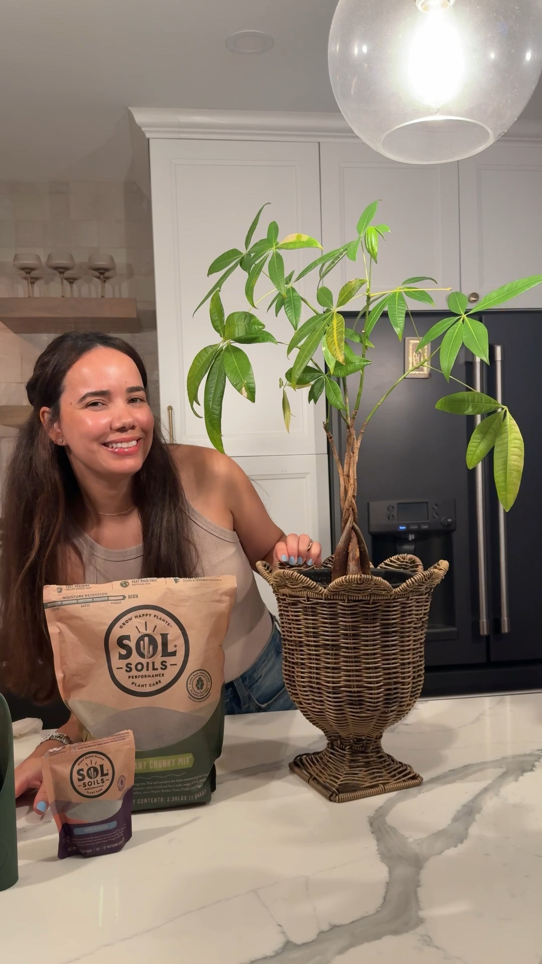 Repotting with @solsoils

#LTKFindsUnder100 #LTKFindsUnder50 #LTKHome