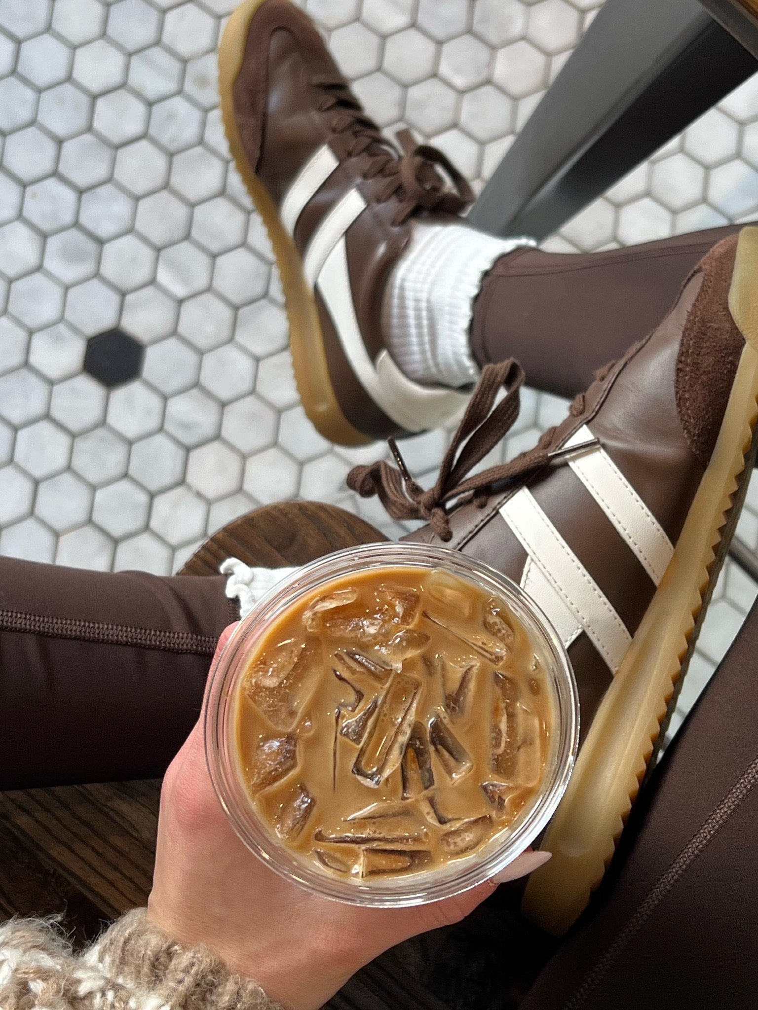 cutest sneakers! 🤎

brown sneakers, coffee fit, 

#LTKShoeCrush #LTKStyleTip #LTKOver40