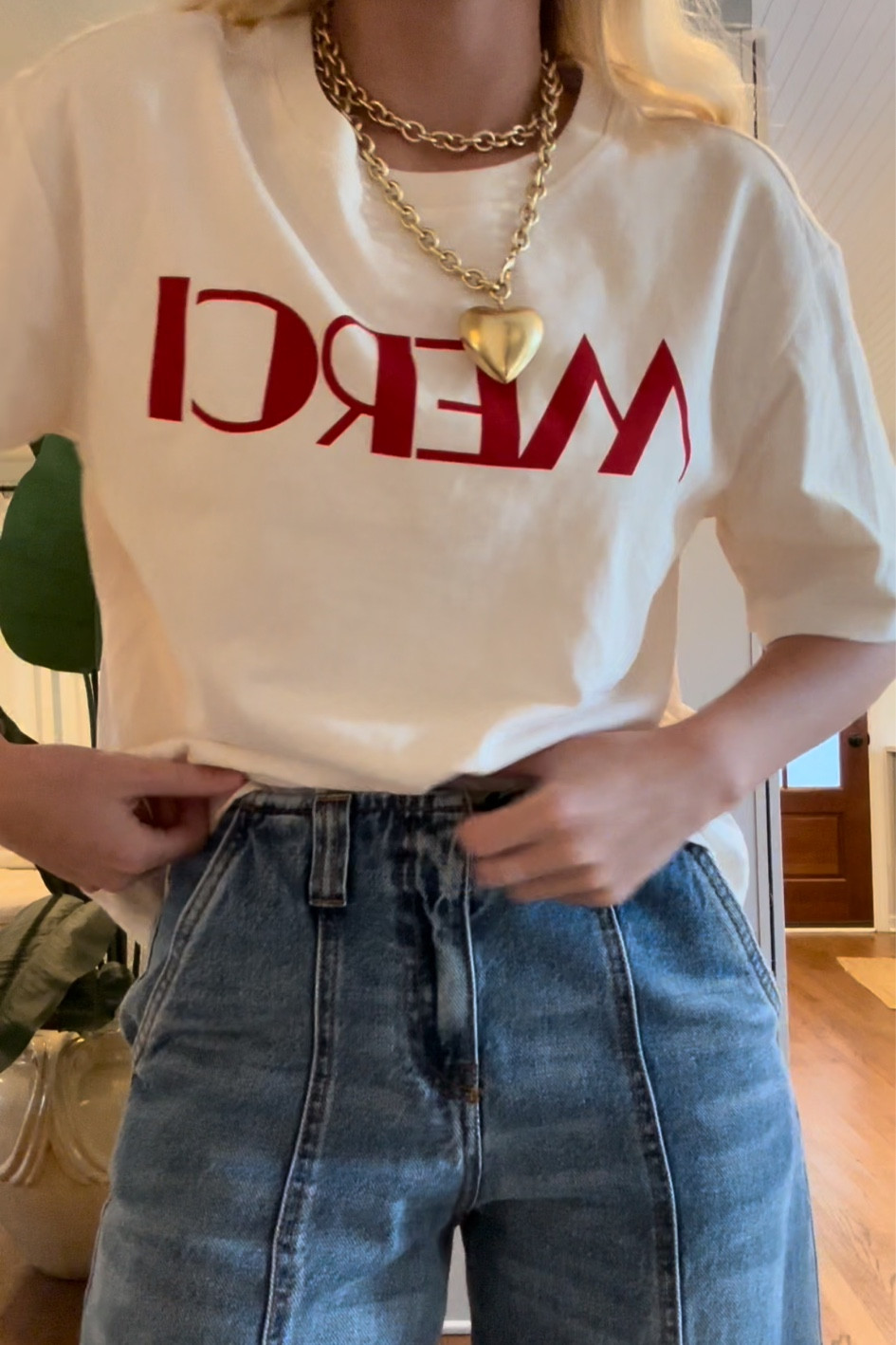 Good graphic tshirt that fits the requirement of BOXY. You won’t believe the price…. $15

#LTKSeasonal #LTKFindsUnder50