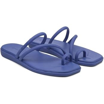 Crocs Women's Miami Toe Loop Sandal Flat | Amazon (US)