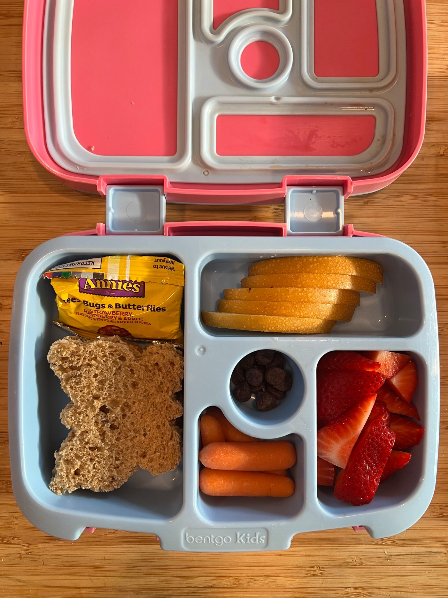 Lunch for the day 🦋

Lunchbox | bento box | preschool | SAHM

#LTKSeasonal #LTKKids #LTKFindsUnder50