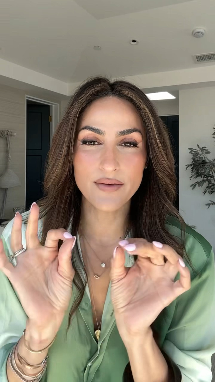 Wait this actually works!! Give it a try! 

#LTKBeauty #LTKOver40 #LTKTravel