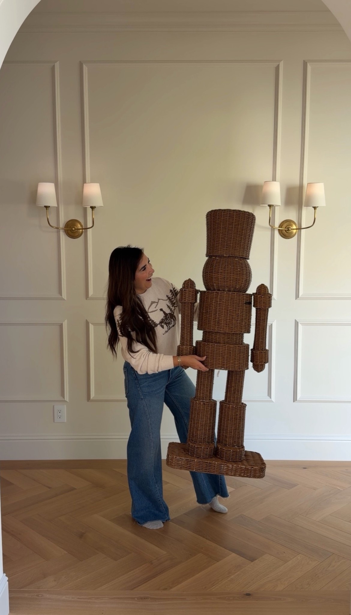 The cutest sweater from the men’s department 🐎