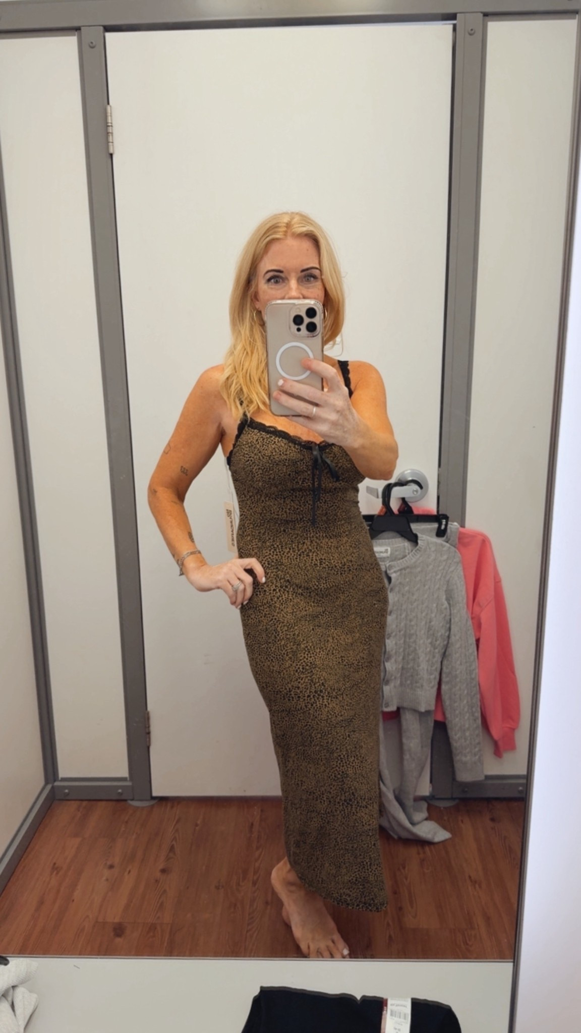 This $10 leopard dress from Walmart is shockingly good. Flattering, stretchy, and easy to dress up or down — throw on sandals for day or a jacket and boots for night. The fit is comfortable but still hugs in the right places.

Only $10 (yes, really).
I’m wearing my true size.
Linked here before it sells out.

Save this if you love a good affordable find.

#LTKootd #LTKBeauty