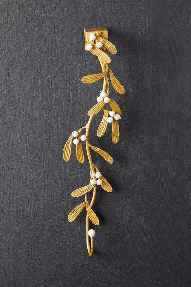 Gilded Mistletoe Wreath Hanger | Anthropologie (US)