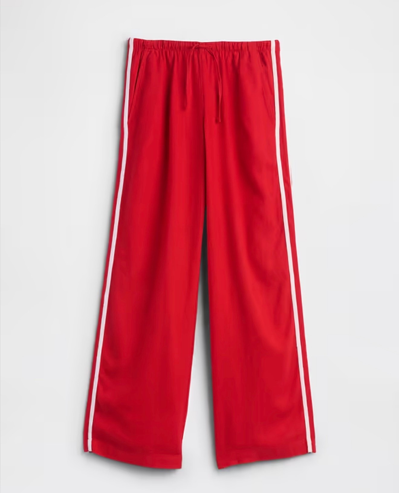 Red linen pants!

#LTKgrwm #LTKootd #LTKMidsize