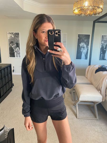Wearing a four in the sweatshirt and four in the shorts too. Normal sizes but the swestshirt does run a tad small 

#LTKfitness #LTKActive #LTKtravel