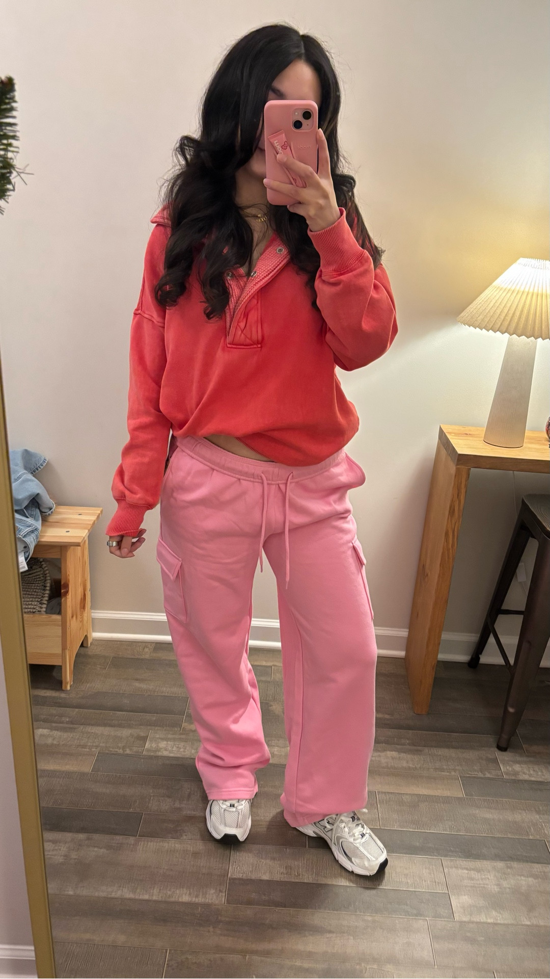 Walmart no boundaries pink cargo sweatpants (s)


#LTKFindsUnder50