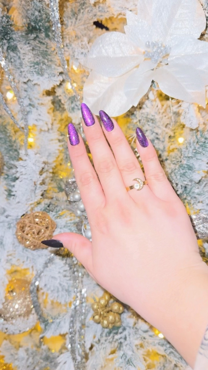 Purple velvet press on nails


#LTKFindsUnder50 #LTKBeauty #LTKHoliday