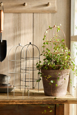 Domed Cylinder Iron Mini Trellis | Terrain